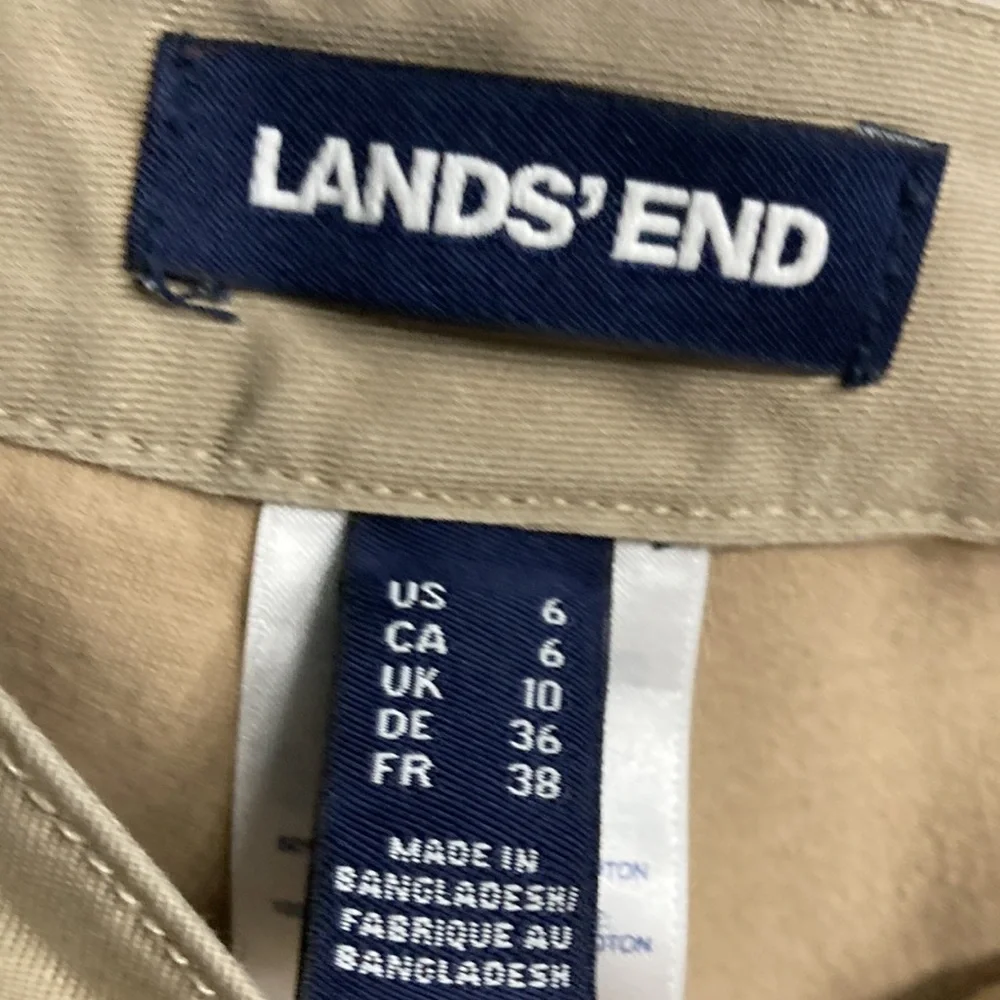 Lands end ladies skort in khaki - Picture 2 of 5